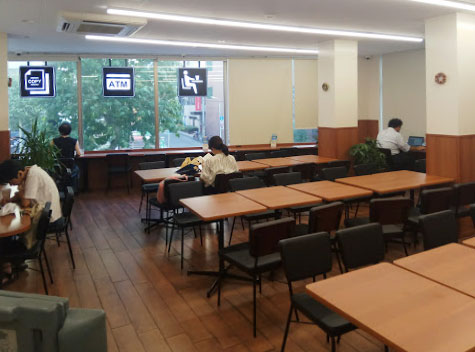 ファミリーマート 泰志築地店